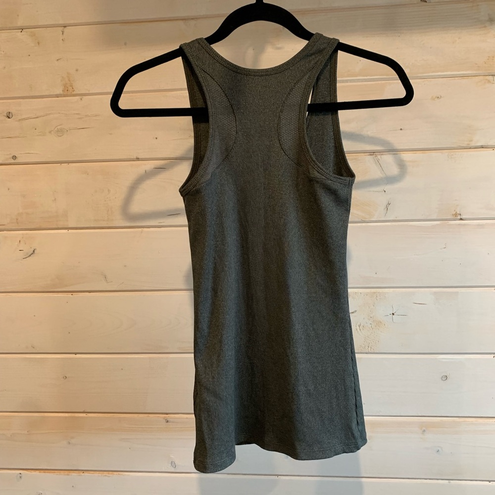 Under Armour | Grey Women’s Tech Victory Ribbed Racerback Tank - Picture 4 of 9